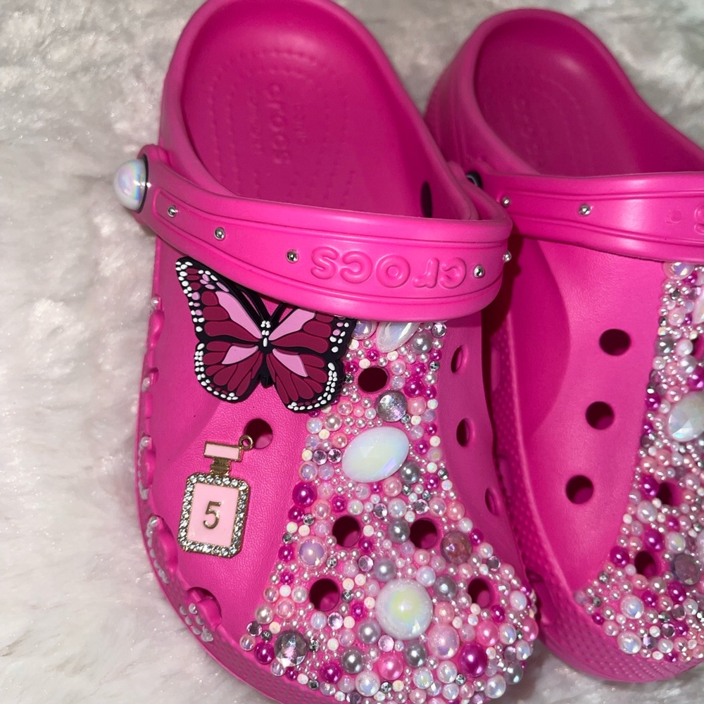 Pink Kid Crocs - Picture 3 of 3